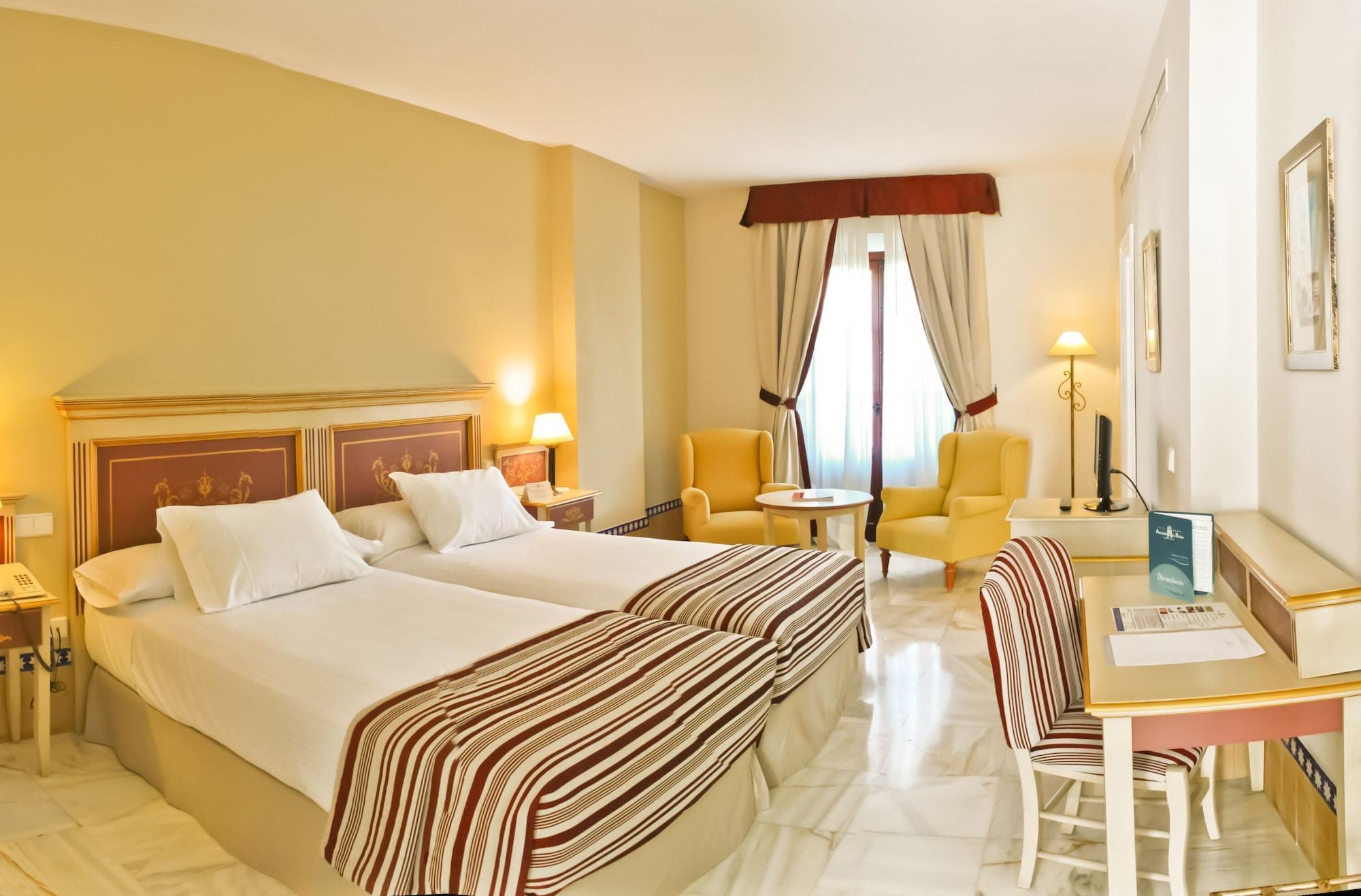 Hotel Alcazar De La Reina Carmona  Bagian luar foto