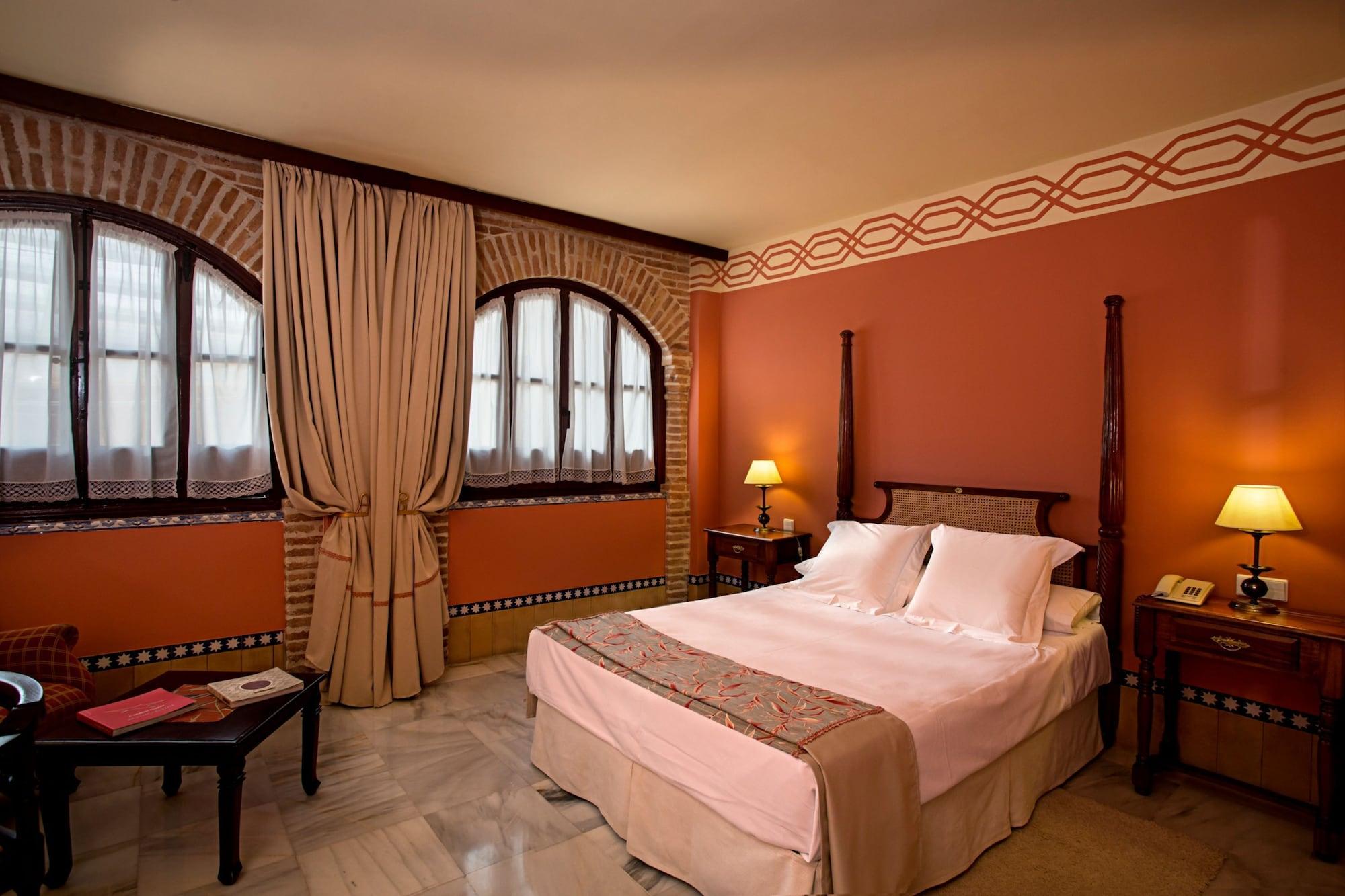 Hotel Alcazar De La Reina Carmona  Bagian luar foto